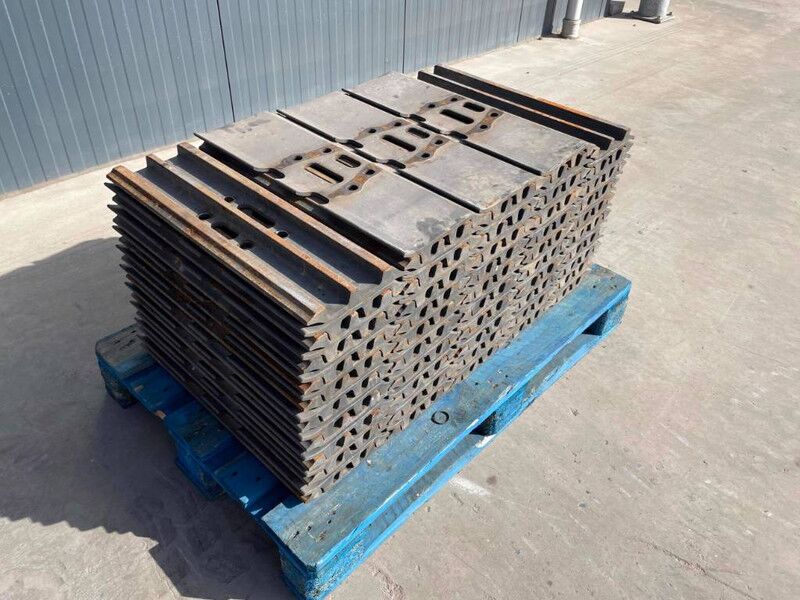 Hyundai R210 / R215 / R220 / R235 / R250 / R260 - إطار هيكلي/ إطار معدني - آلات الإنشاء: صورة 1 Hyundai R210 / R215 / R220 / R235 / R250 / R260 - إطار هيكلي/ إطار معدني - آلات الإنشاء: صورة 1