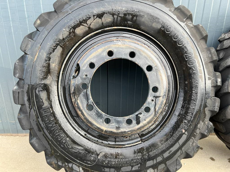 Michelin 1000 x 20 banden / 10.00 x 20: 1x2 Reifen - الإطارات والجنوط - آلات الإنشاء: صورة 5 Michelin 1000 x 20 banden / 10.00 x 20: 1x2 Reifen - الإطارات والجنوط - آلات الإنشاء: صورة 5