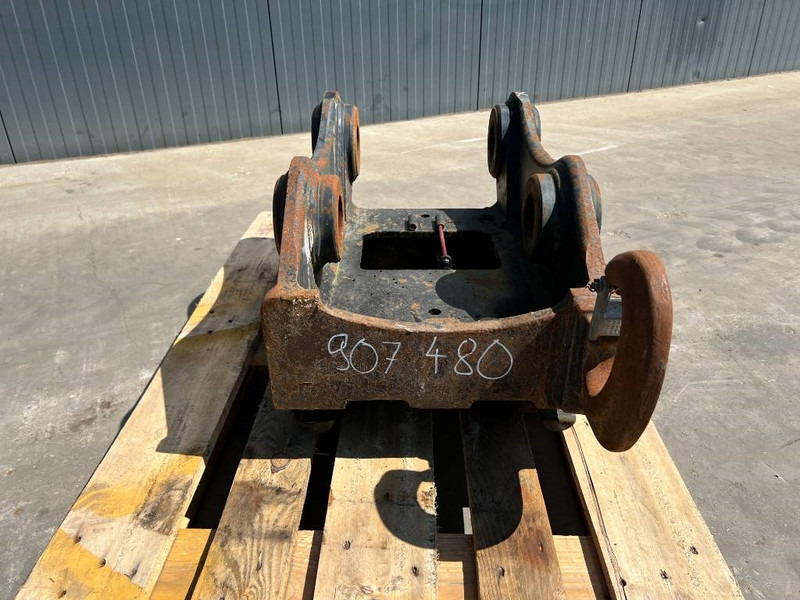 OilQuick OQ65 - M314F / M316F / M318F - قارنة التوصيل السريعة - آلات الإنشاء: صورة 2 OilQuick OQ65 - M314F / M316F / M318F - قارنة التوصيل السريعة - آلات الإنشاء: صورة 2