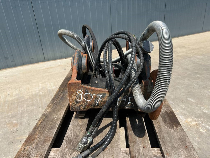 OilQuick OQ65 - M314F / M316F / M318F - قارنة التوصيل السريعة - آلات الإنشاء: صورة 2 OilQuick OQ65 - M314F / M316F / M318F - قارنة التوصيل السريعة - آلات الإنشاء: صورة 2