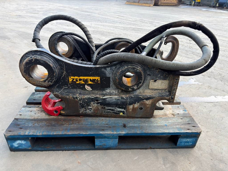 OilQuick OQ80 - 336F - قارنة التوصيل السريعة - آلات الإنشاء: صورة 4 OilQuick OQ80 - 336F - قارنة التوصيل السريعة - آلات الإنشاء: صورة 4