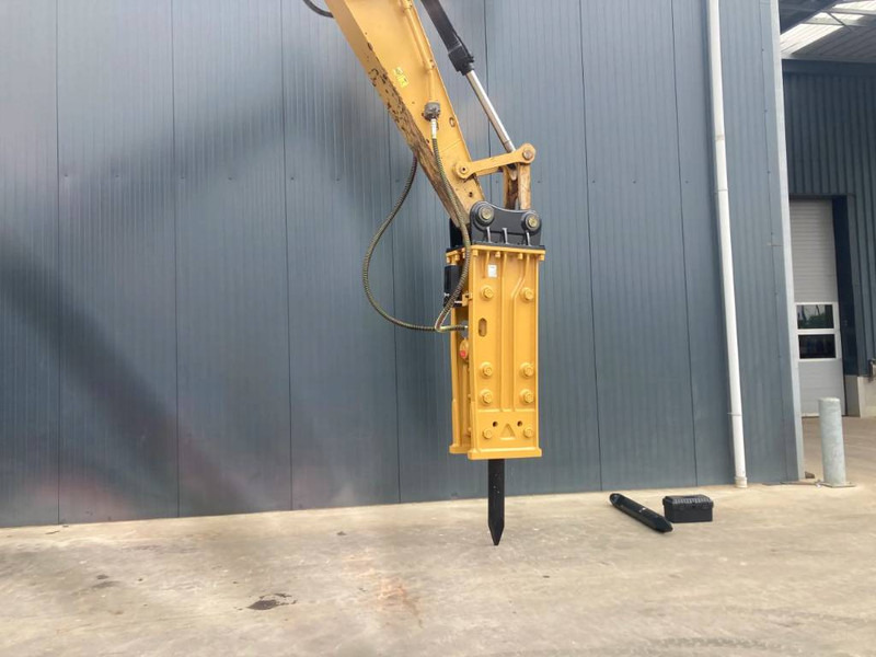 Smitma S140 / Caterpillar 320 / 323 - Volvo EC210 - مطرقة هيدروليكية - آلات الإنشاء: صورة 1 Smitma S140 / Caterpillar 320 / 323 - Volvo EC210 - مطرقة هيدروليكية - آلات الإنشاء: صورة 1
