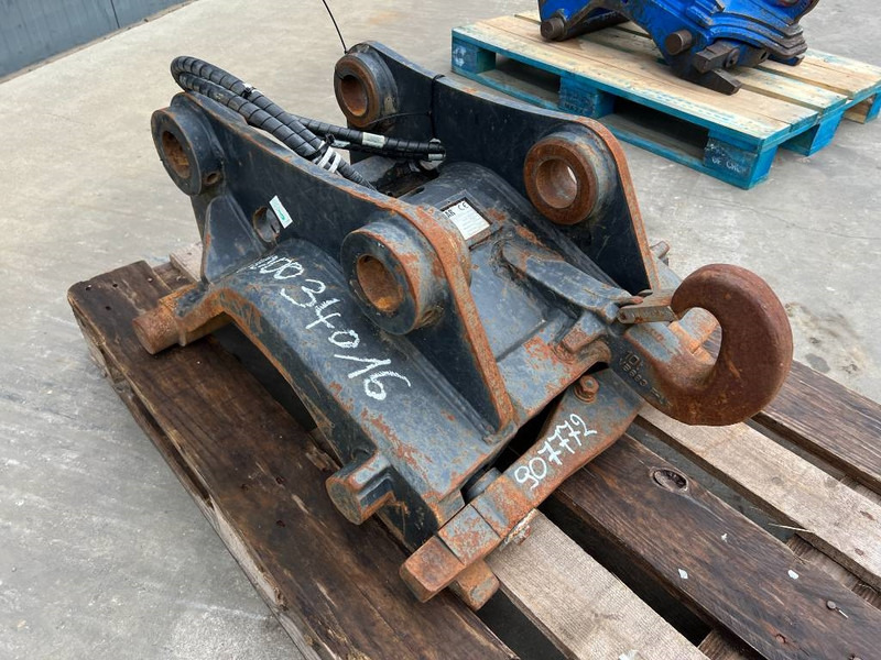 Verachtert CW20 - 312 / 311F / 313F / 315F - قارنة التوصيل السريعة - آلات الإنشاء: صورة 3 Verachtert CW20 - 312 / 311F / 313F / 315F - قارنة التوصيل السريعة - آلات الإنشاء: صورة 3