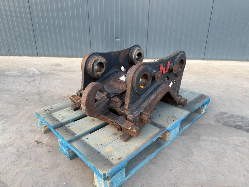 Verachtert CW40 - 323D - قارنة التوصيل السريعة - آلات الإنشاء: صورة 1 Verachtert CW40 - 323D - قارنة التوصيل السريعة - آلات الإنشاء: صورة 1