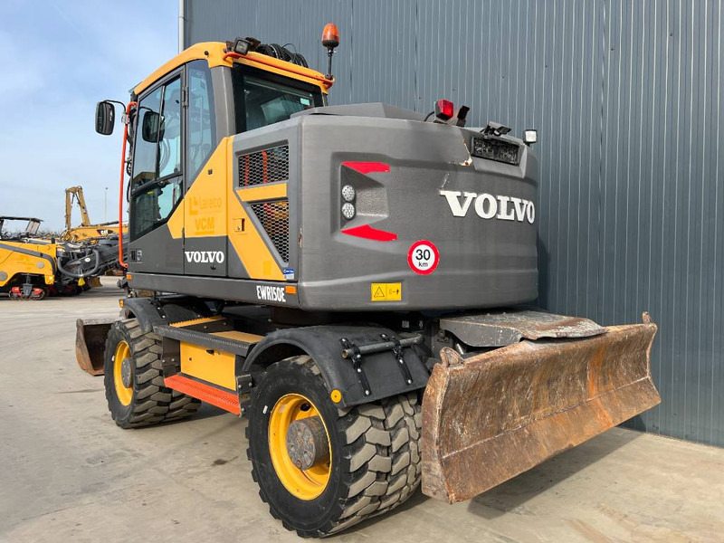 Volvo EWR150E - حفار ذو عجلات: صورة 3 Volvo EWR150E - حفار ذو عجلات: صورة 3