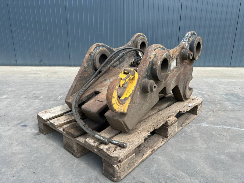 Volvo S3 / 352F - قارنة التوصيل السريعة - آلات الإنشاء: صورة 1 Volvo S3 / 352F - قارنة التوصيل السريعة - آلات الإنشاء: صورة 1