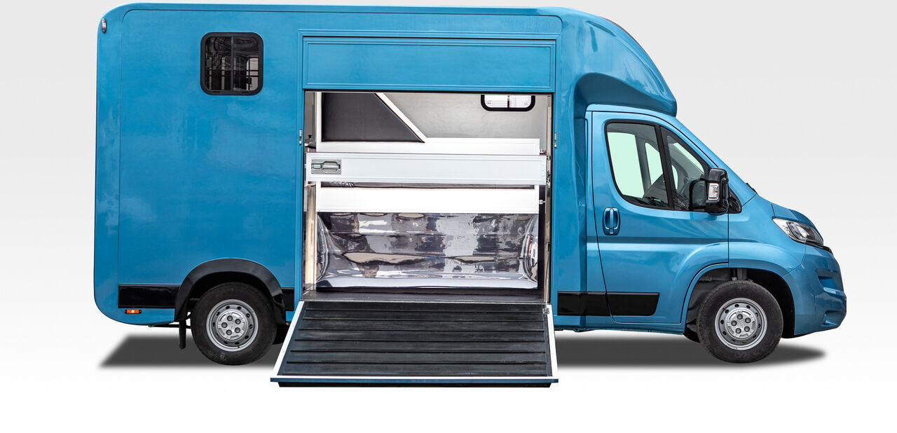 Opel Bannert Koniowoz / Horse Truck / In Stock - شاحنة نقل خيل: صورة 4 Opel Bannert Koniowoz / Horse Truck / In Stock - شاحنة نقل خيل: صورة 4