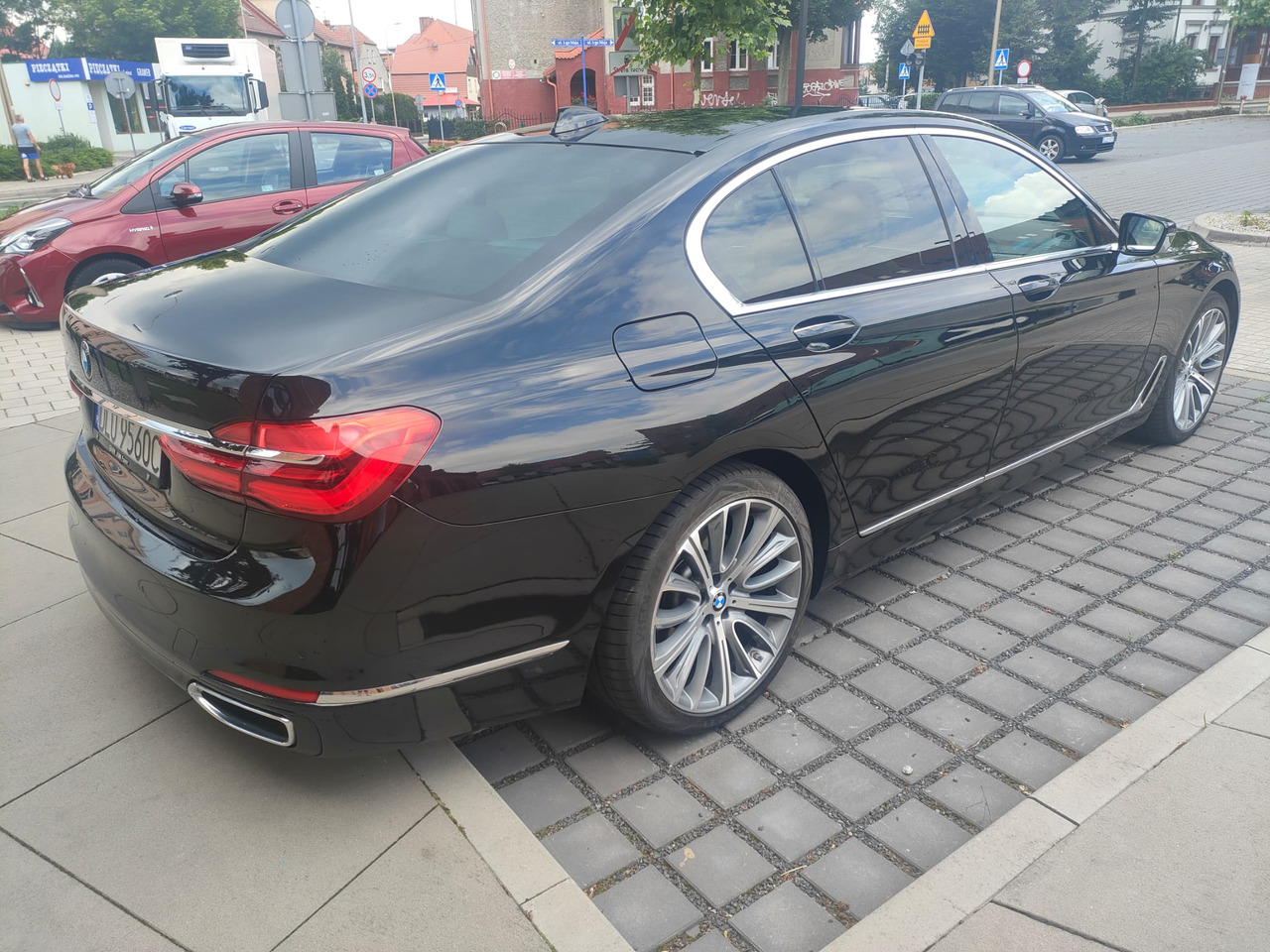 BMW 730D x-drive - سيارة: صورة 3 BMW 730D x-drive - سيارة: صورة 3