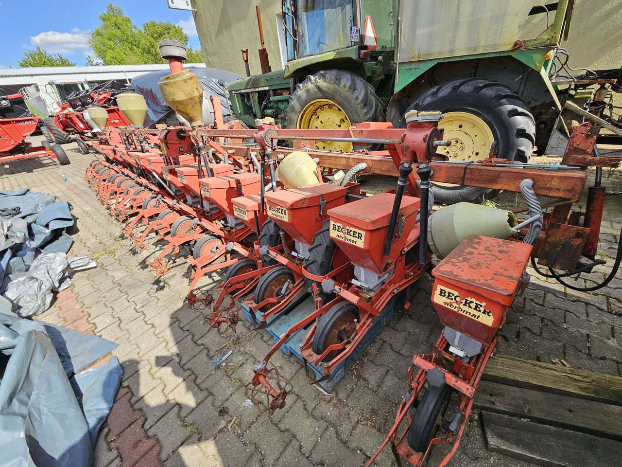 Becker Aeromat - آلة البذر الدقيق: صورة 5 Becker Aeromat - آلة البذر الدقيق: صورة 5