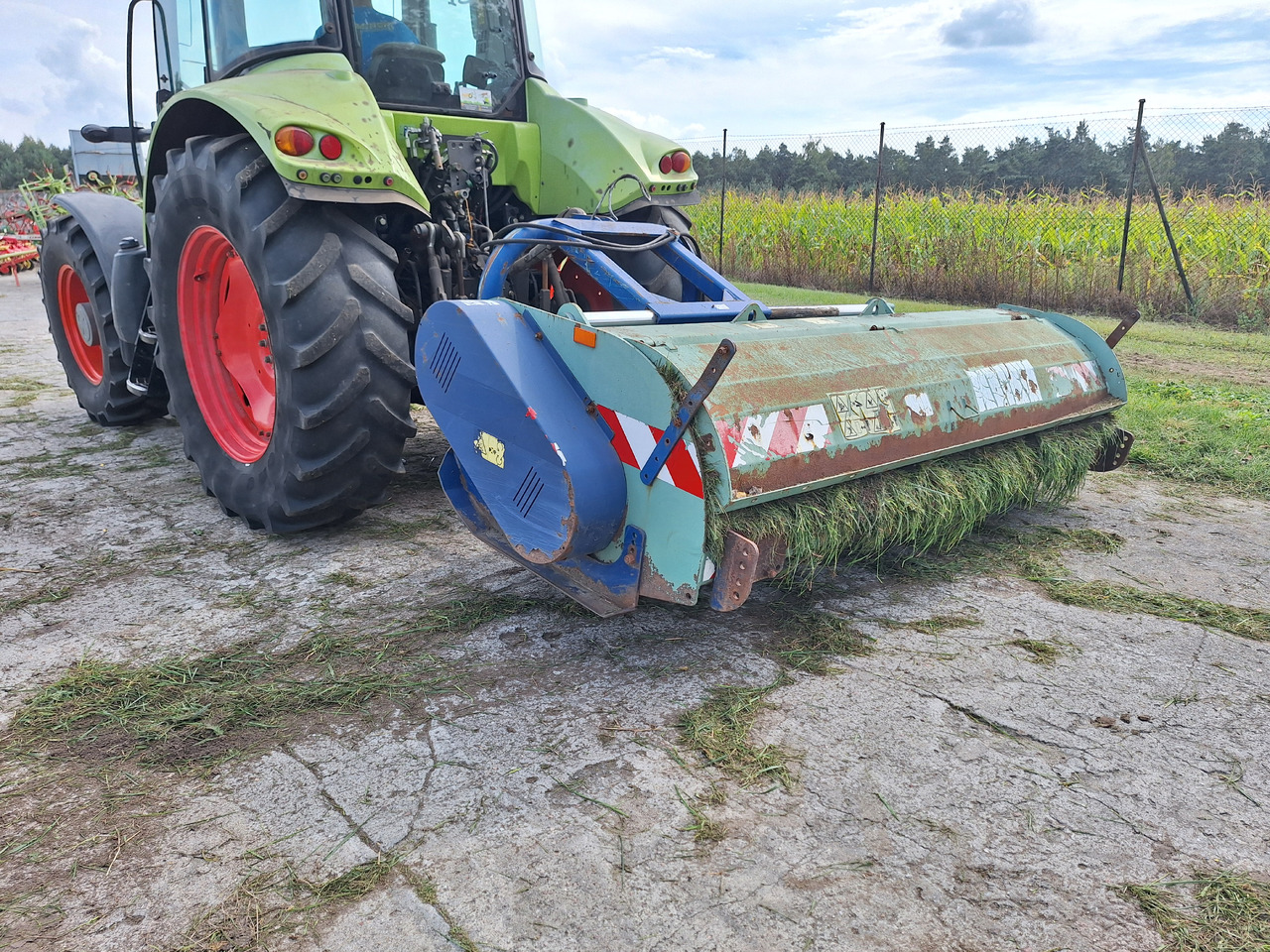 Desvoys  - جزازة العشب: صورة 1 Desvoys  - جزازة العشب: صورة 1