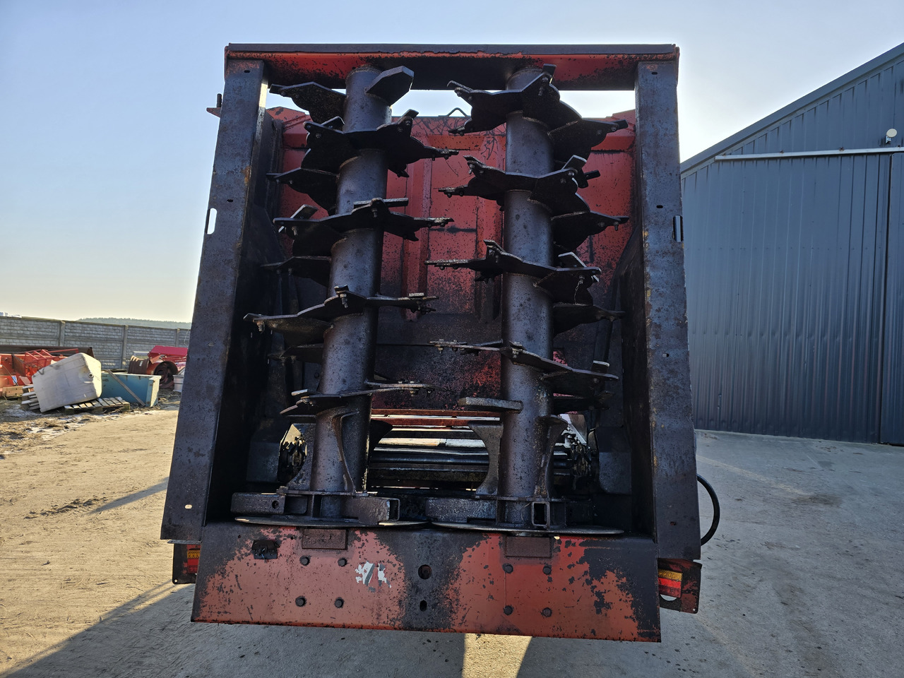 GILIBERT HELIOS 15 - ناثرة السماد الحيواني: صورة 4 GILIBERT HELIOS 15 - ناثرة السماد الحيواني: صورة 4