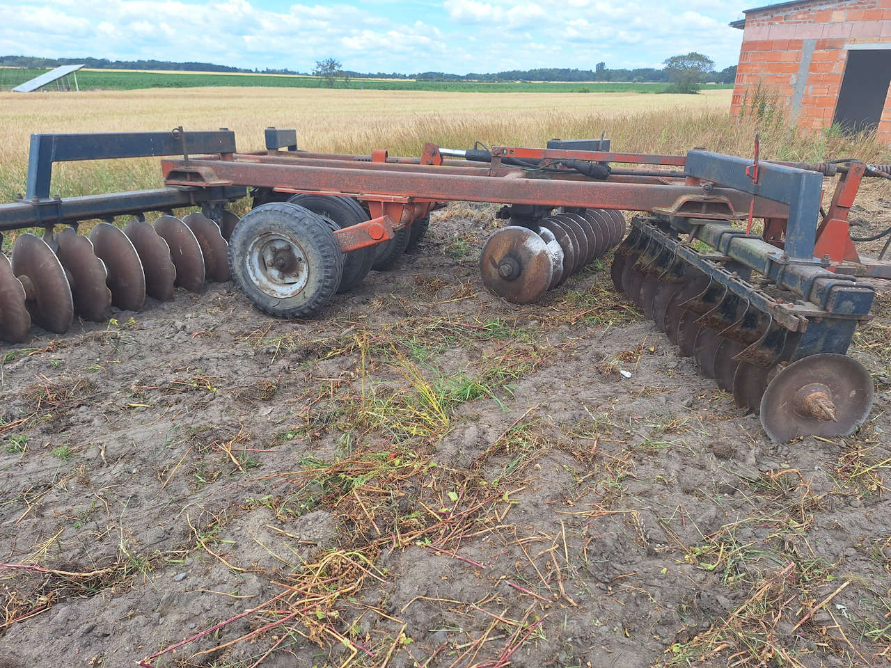 Gregoire Besson XRL 666 42 - مسفلة تمهيد التربة: صورة 2 Gregoire Besson XRL 666 42 - مسفلة تمهيد التربة: صورة 2