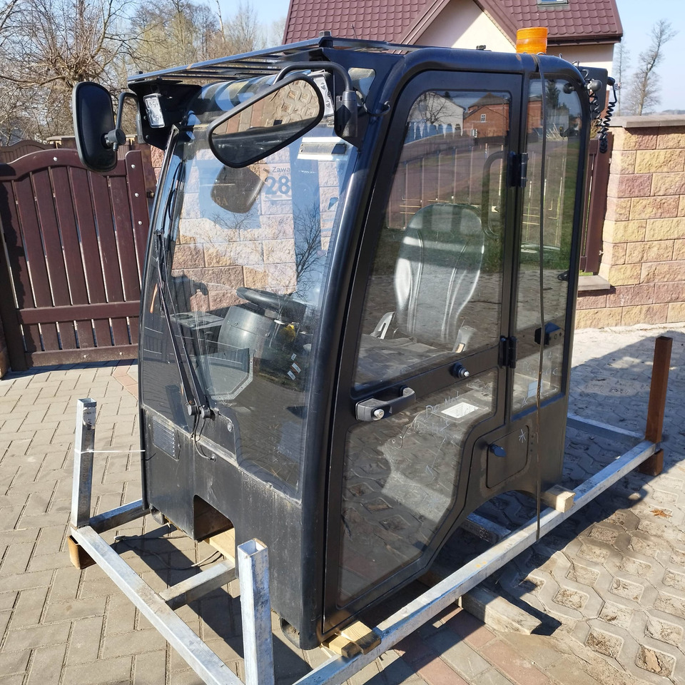 JCB 403 - كابينة - اللودر: صورة 3 JCB 403 - كابينة - اللودر: صورة 3