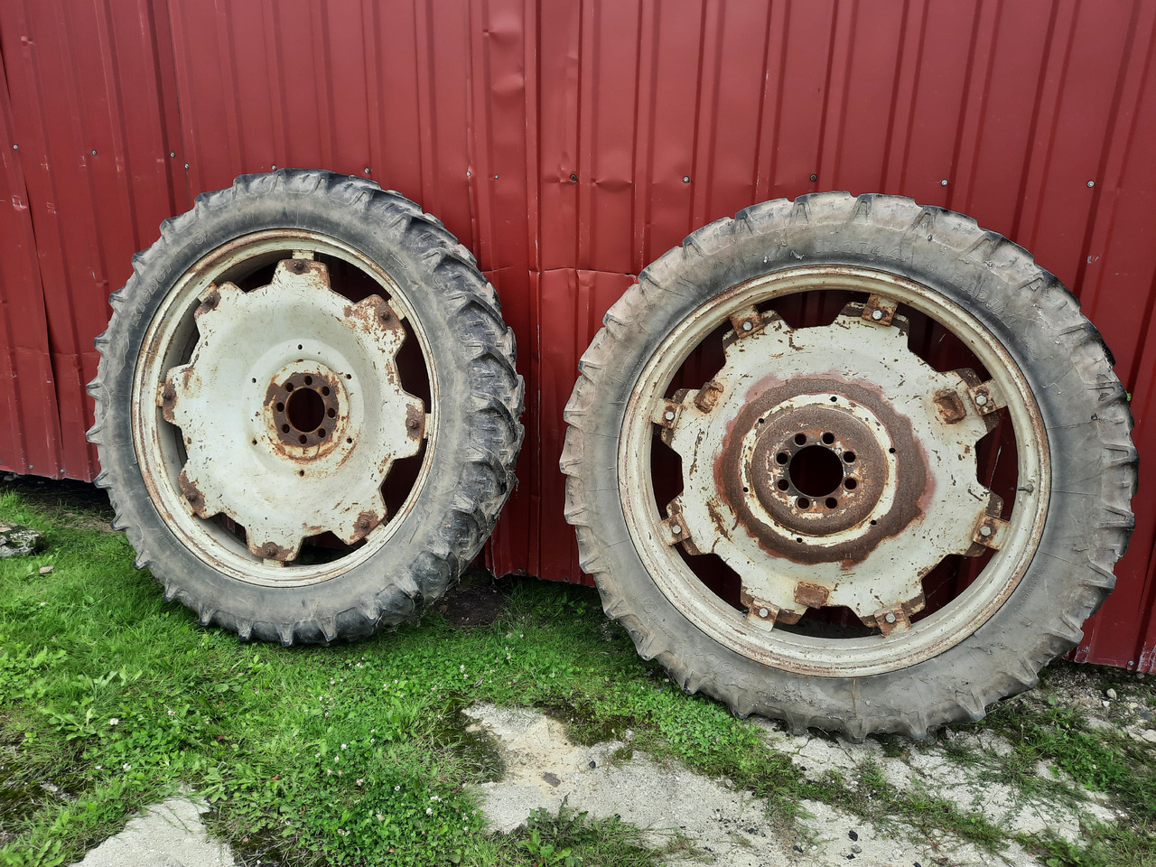 KLEBER Super 3 11.2 R44 - عجلات - آلات زراعية: صورة 2 KLEBER Super 3 11.2 R44 - عجلات - آلات زراعية: صورة 2