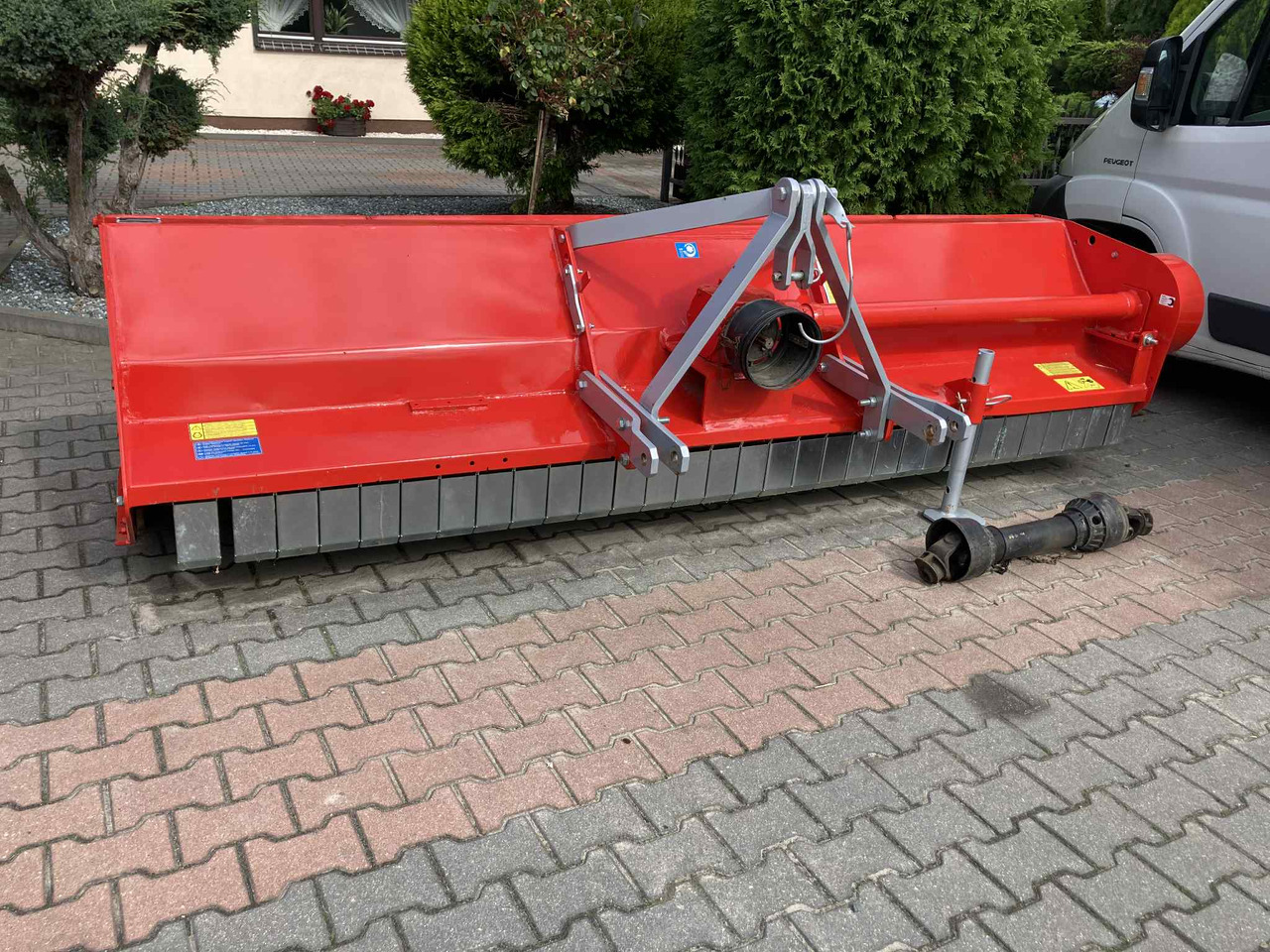 KUHN BK320 - جزازة العشب: صورة 1 KUHN BK320 - جزازة العشب: صورة 1