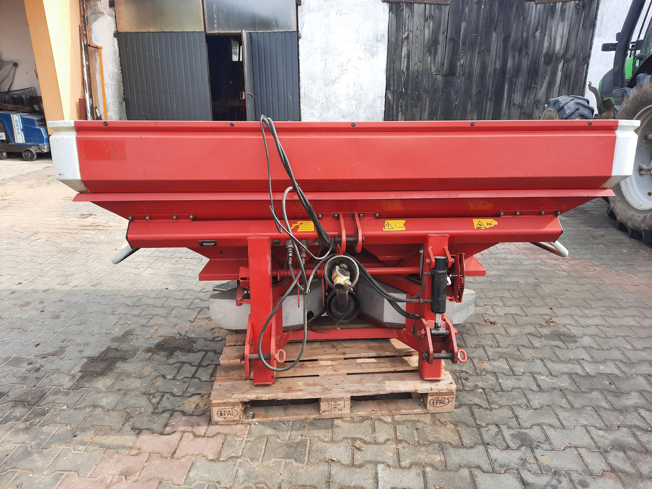 LELY CENTERLINER SX 2000 L - آلة نشر السماد: صورة 4 LELY CENTERLINER SX 2000 L - آلة نشر السماد: صورة 4