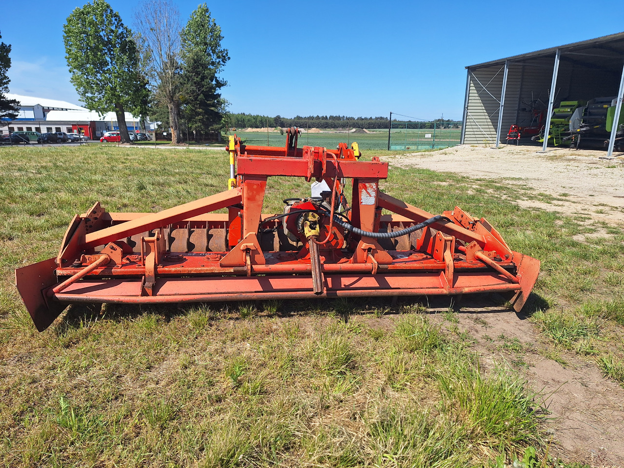 LELY FRANCE AH523 - مسفلة تمهيد التربة: صورة 1 LELY FRANCE AH523 - مسفلة تمهيد التربة: صورة 1