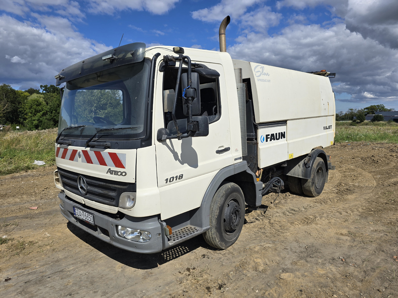 MERCEDES-BENZ Atego - سياره كنس شوارع: صورة 1 MERCEDES-BENZ Atego - سياره كنس شوارع: صورة 1
