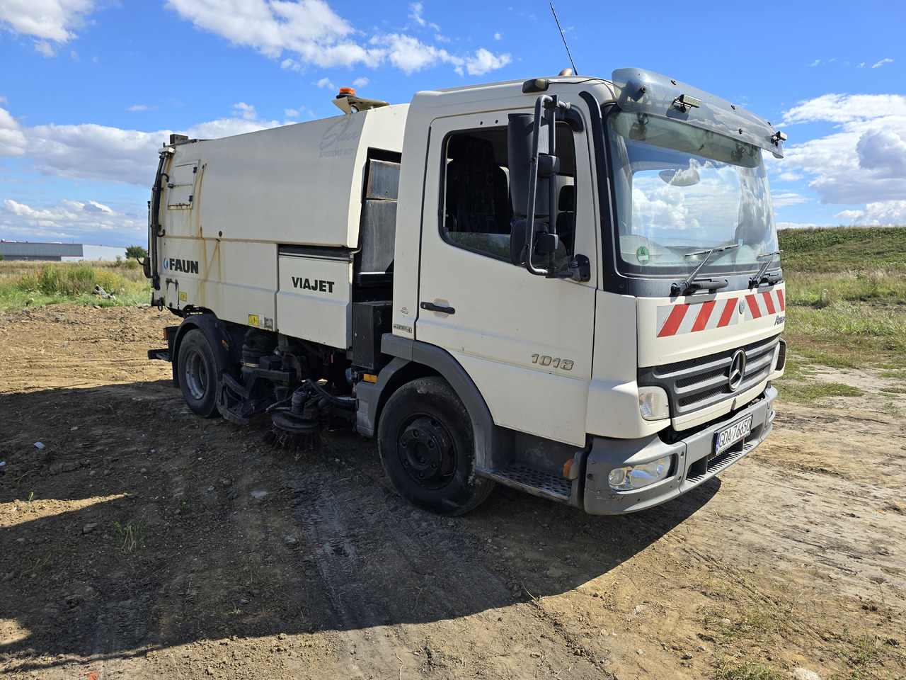 MERCEDES-BENZ Atego - سياره كنس شوارع: صورة 3 MERCEDES-BENZ Atego - سياره كنس شوارع: صورة 3