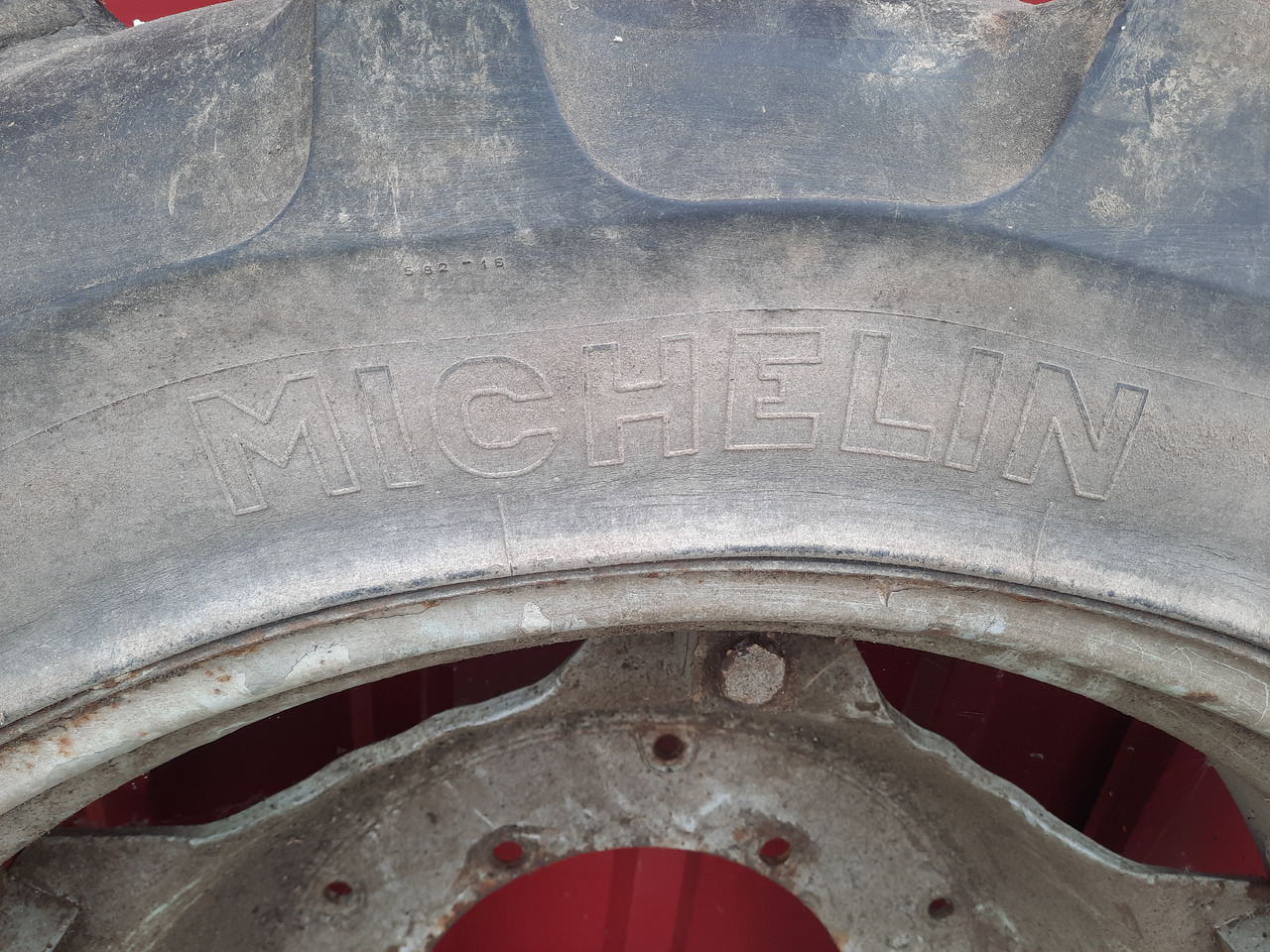 MICHELIN BIB X 9.5 R32 - عجلات - آلات زراعية: صورة 4 MICHELIN BIB X 9.5 R32 - عجلات - آلات زراعية: صورة 4
