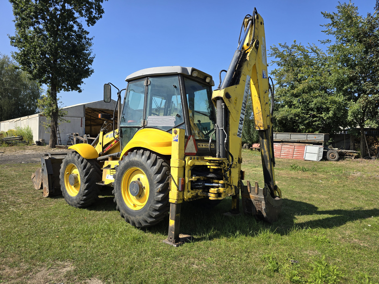 NEW HOLLAND B115-4PS - لودر ذو محراث خلفي/ باكهو: صورة 4 NEW HOLLAND B115-4PS - لودر ذو محراث خلفي/ باكهو: صورة 4