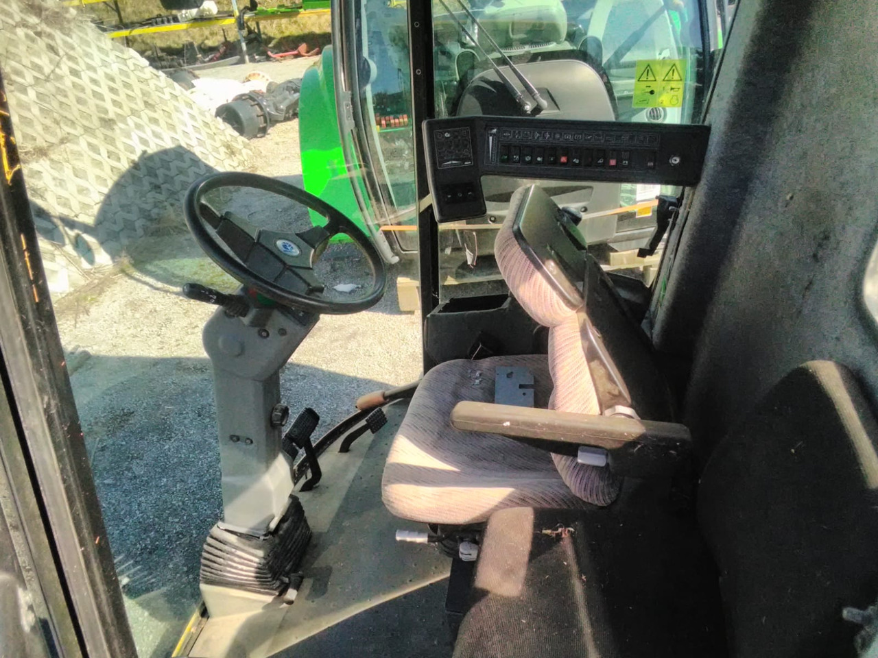 NEW HOLLAND TX 65 - كابينة - حصادة: صورة 5 NEW HOLLAND TX 65 - كابينة - حصادة: صورة 5