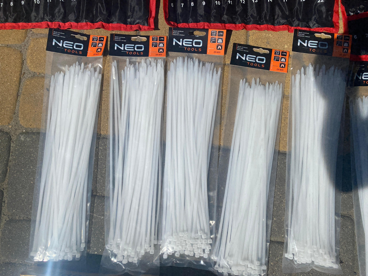 Neo Tools, Qtechnic narzedzia, klucze, opaski, młotek - معدات الورشة: صورة 4 Neo Tools, Qtechnic narzedzia, klucze, opaski, młotek - معدات الورشة: صورة 4