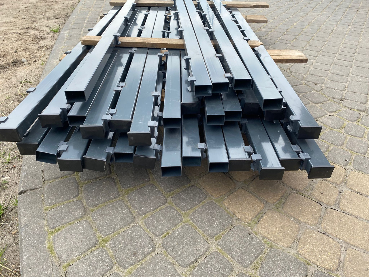 Ogrodzenie panelowe - معدات الانشاءات: صورة 2 Ogrodzenie panelowe - معدات الانشاءات: صورة 2