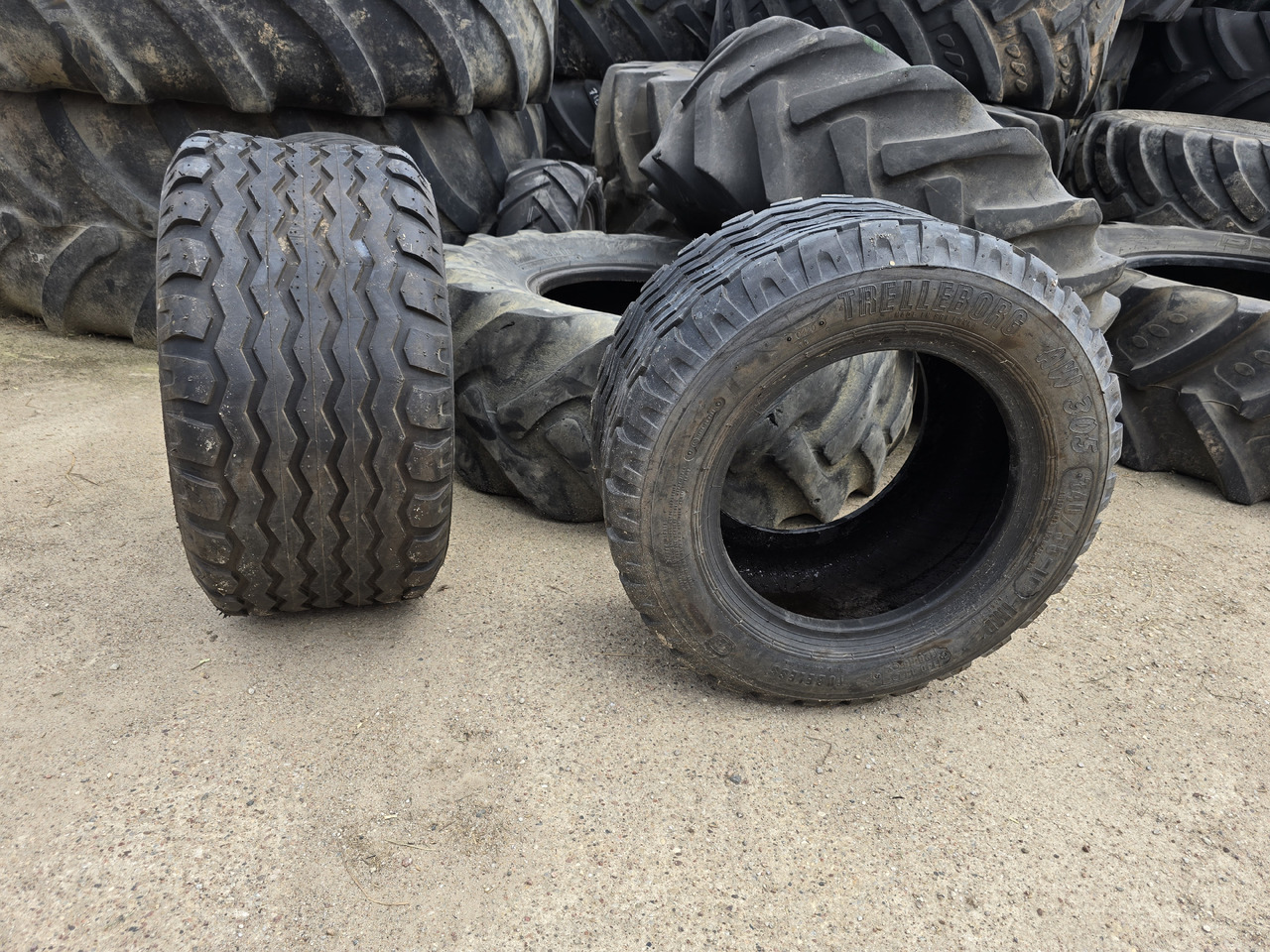 TRELLEBORG 340/55-16 - إطارات - آلات الإنشاء: صورة 1 TRELLEBORG 340/55-16 - إطارات - آلات الإنشاء: صورة 1