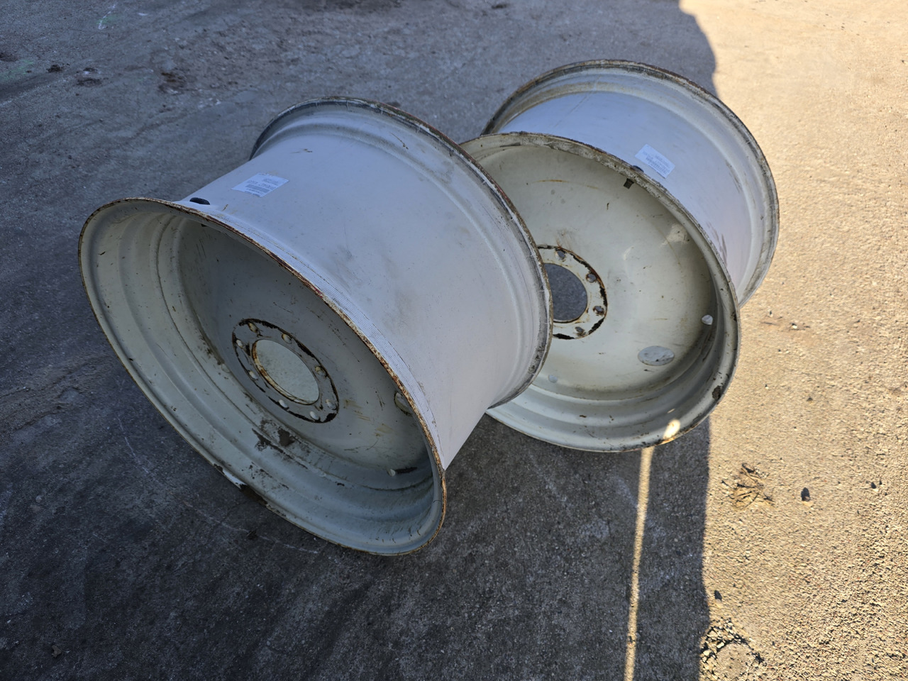 Titan W15LX28, piasta 150 mm - عجلات - آلات زراعية: صورة 1 Titan W15LX28, piasta 150 mm - عجلات - آلات زراعية: صورة 1