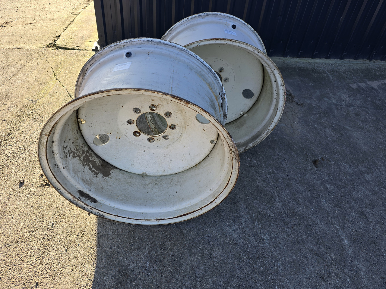 Titan W15LX28, piasta 150 mm - عجلات - آلات زراعية: صورة 4 Titan W15LX28, piasta 150 mm - عجلات - آلات زراعية: صورة 4