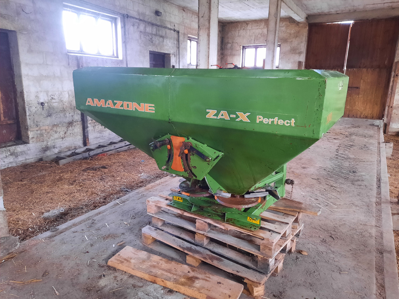 Amazone ZA-X Perfect 1200 - آلة نشر السماد: صورة 3 Amazone ZA-X Perfect 1200 - آلة نشر السماد: صورة 3