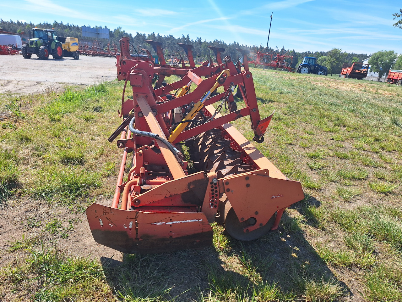 Inna AH523 - مسفلة تمهيد التربة: صورة 3 Inna AH523 - مسفلة تمهيد التربة: صورة 3