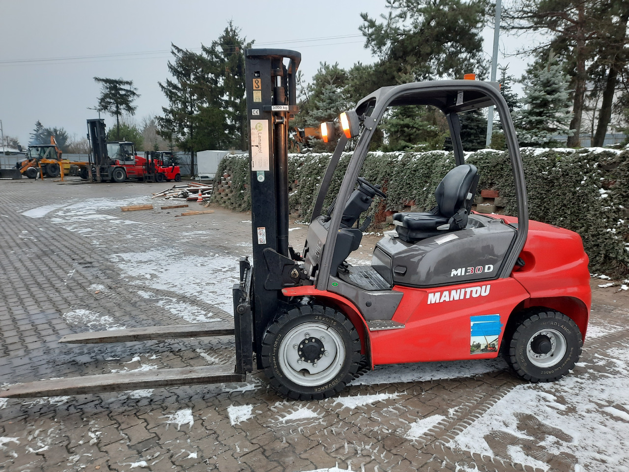 Manitou MI30D - رافعة شوكية ديزل: صورة 4 Manitou MI30D - رافعة شوكية ديزل: صورة 4