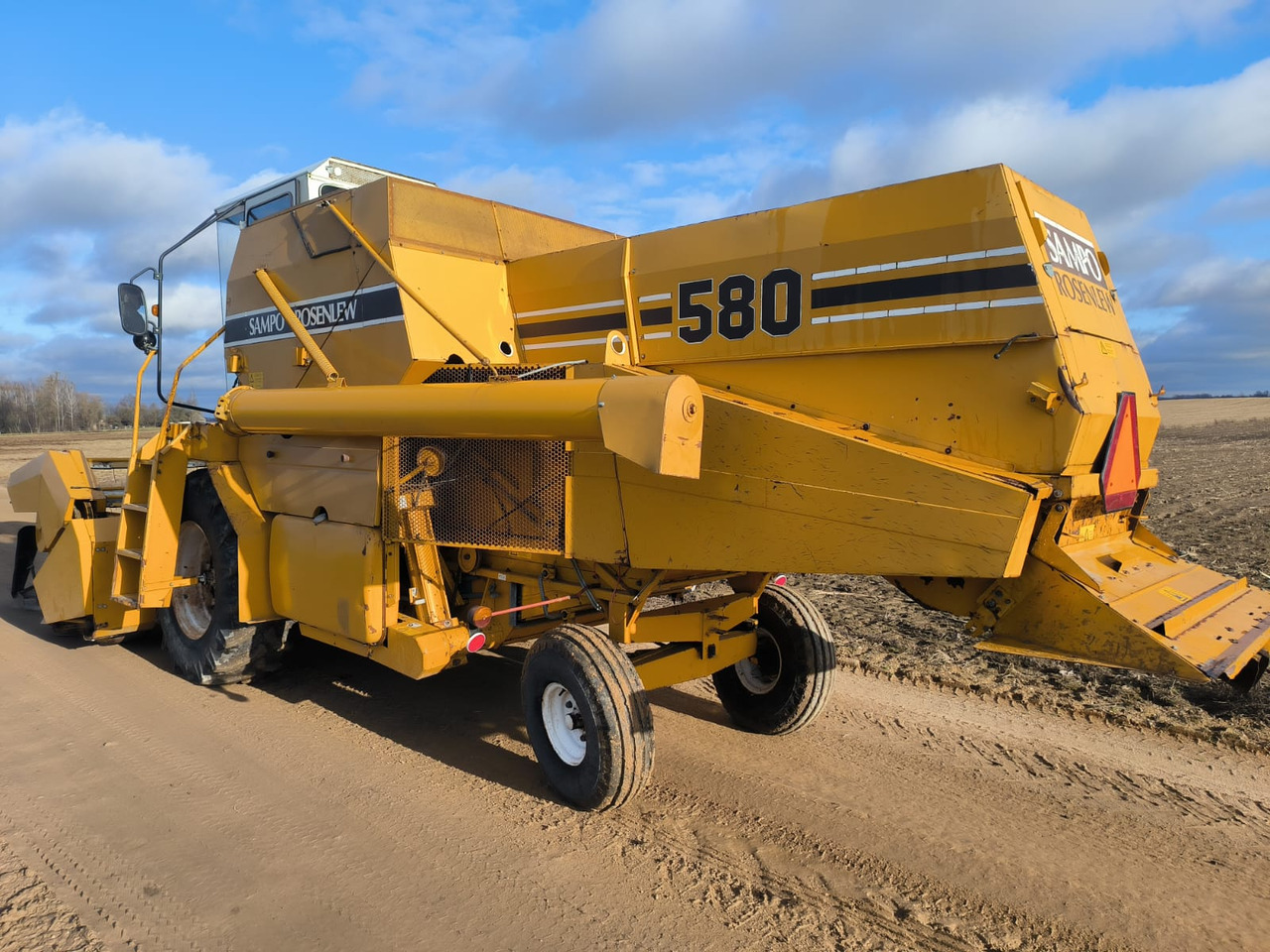 Sampo Rosenlew 580 - حصادة: صورة 4 Sampo Rosenlew 580 - حصادة: صورة 4