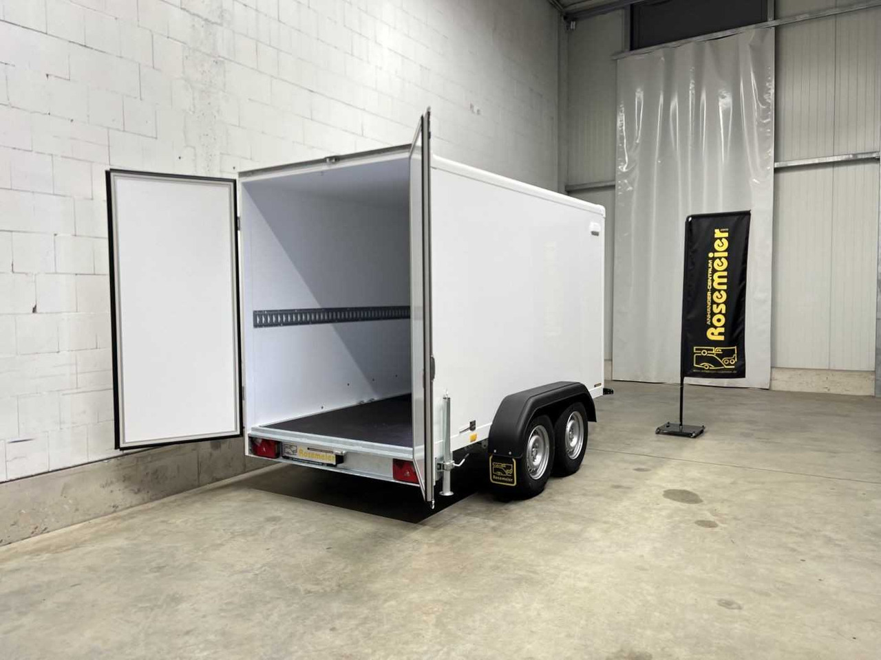 BLYSS FS2730/180HTL Kofferanhänger - مقطورة بصندوق مغلق: صورة 2 BLYSS FS2730/180HTL Kofferanhänger - مقطورة بصندوق مغلق: صورة 2