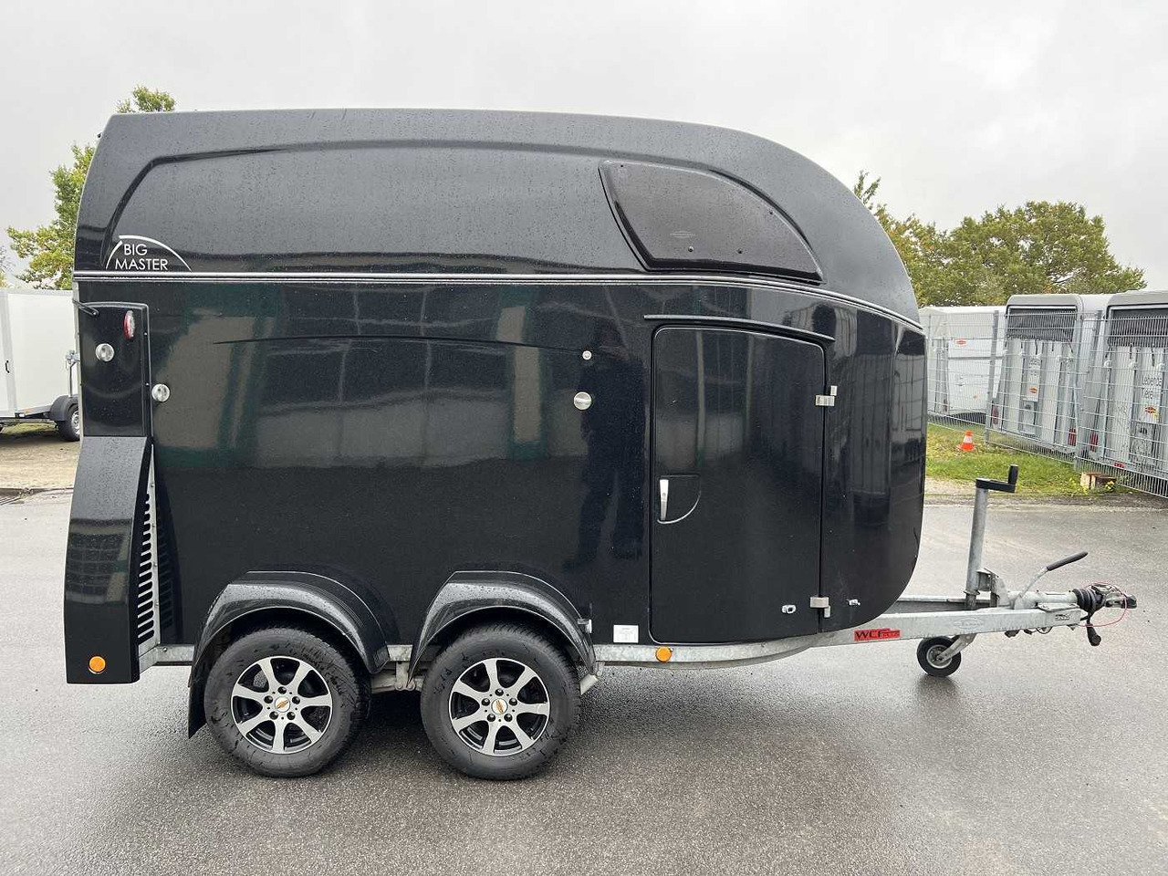 BOECKMANN Big Master WCF anthrazit Pferdeanhänger - عربة نقل خيل: صورة 2 BOECKMANN Big Master WCF anthrazit Pferdeanhänger - عربة نقل خيل: صورة 2