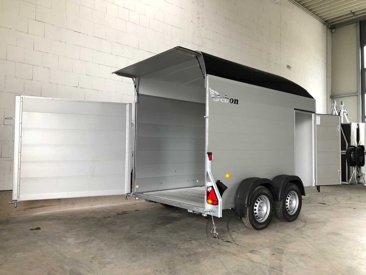 CHEVAL LIBERTE C500 Roadster 2 Türen Kofferanhänger - مقطورة دراجة نارية: صورة 4 CHEVAL LIBERTE C500 Roadster 2 Türen Kofferanhänger - مقطورة دراجة نارية: صورة 4