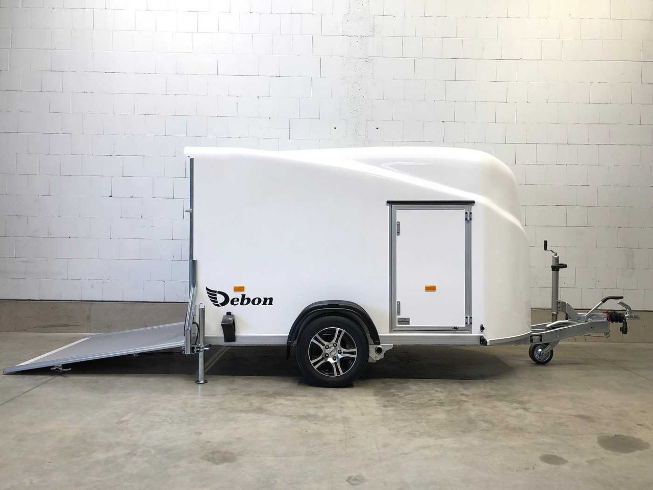 CHEVAL LIBERTE Cargo 1300.02+Tür Alu-Felgen Kofferanhänger - مقطورة بصندوق مغلق: صورة 1 CHEVAL LIBERTE Cargo 1300.02+Tür Alu-Felgen Kofferanhänger - مقطورة بصندوق مغلق: صورة 1