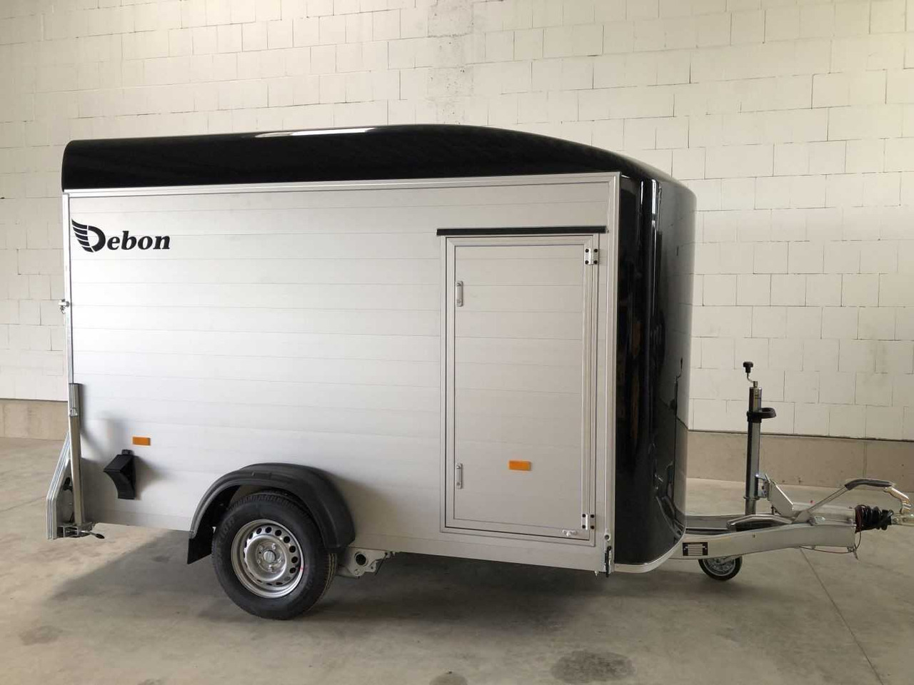 CHEVAL LIBERTE DEBON C300 Roadster Kofferanhänger - مقطورة دراجة نارية: صورة 1 CHEVAL LIBERTE DEBON C300 Roadster Kofferanhänger - مقطورة دراجة نارية: صورة 1