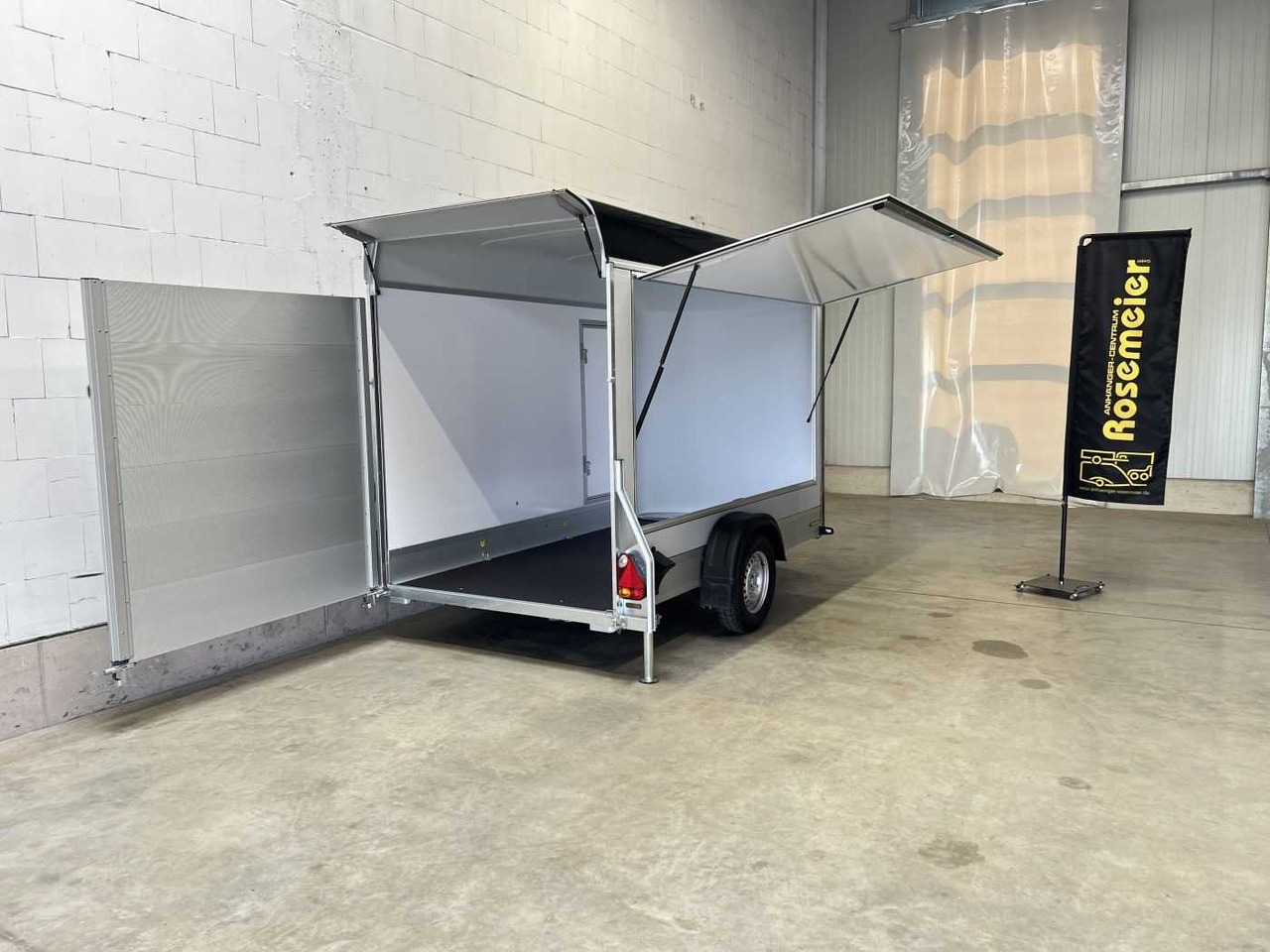 CHEVAL LIBERTE DEBON C300 Roadster Verk.Kl Tür Kofferanhänger - بيع مقطورة: صورة 4 CHEVAL LIBERTE DEBON C300 Roadster Verk.Kl Tür Kofferanhänger - بيع مقطورة: صورة 4