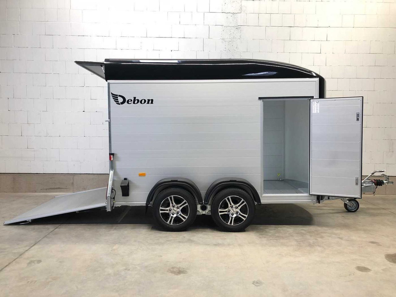CHEVAL LIBERTE DEBON C500 Roadster Alu-Felgen Kofferanhänger - مقطورة دراجة نارية: صورة 1 CHEVAL LIBERTE DEBON C500 Roadster Alu-Felgen Kofferanhänger - مقطورة دراجة نارية: صورة 1