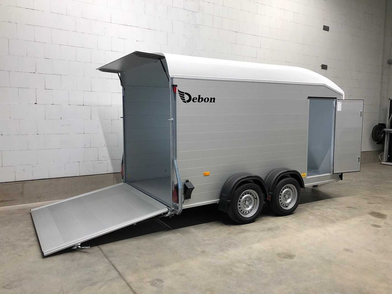 CHEVAL LIBERTE DEBON C700 Roadster Kofferanhänger - مقطورة بصندوق مغلق: صورة 4 CHEVAL LIBERTE DEBON C700 Roadster Kofferanhänger - مقطورة بصندوق مغلق: صورة 4