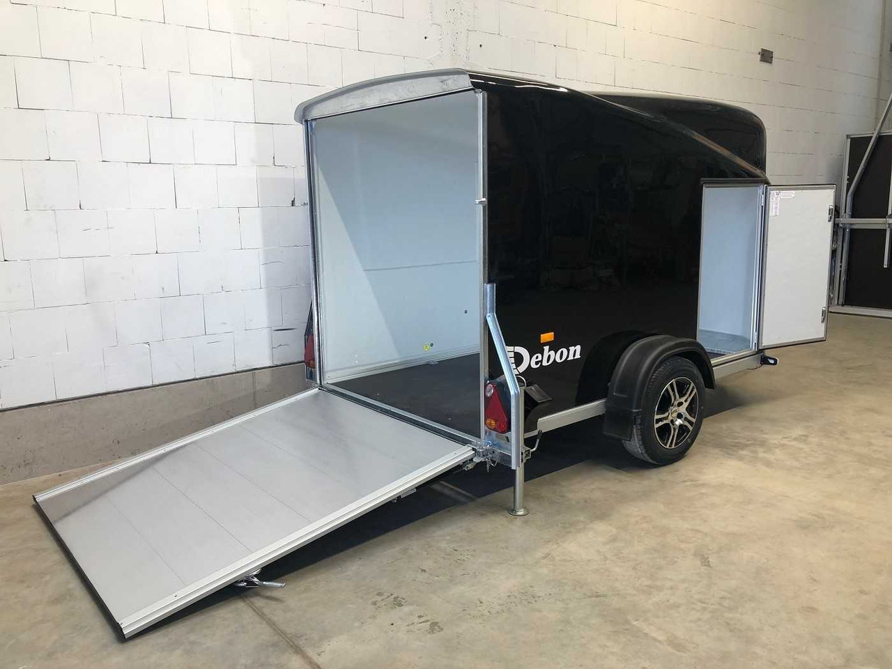 CHEVAL LIBERTE DEBON Cargo 1300.02+Tür Alu-Felgen Kofferanhänger - مقطورة بصندوق مغلق: صورة 5 CHEVAL LIBERTE DEBON Cargo 1300.02+Tür Alu-Felgen Kofferanhänger - مقطورة بصندوق مغلق: صورة 5