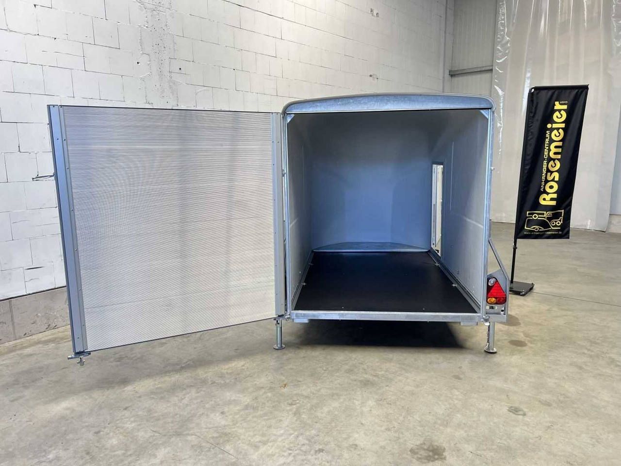 CHEVAL LIBERTE DEBON Cargo 1300.02+Tür Kofferanhänger - مقطورة بصندوق مغلق: صورة 4 CHEVAL LIBERTE DEBON Cargo 1300.02+Tür Kofferanhänger - مقطورة بصندوق مغلق: صورة 4
