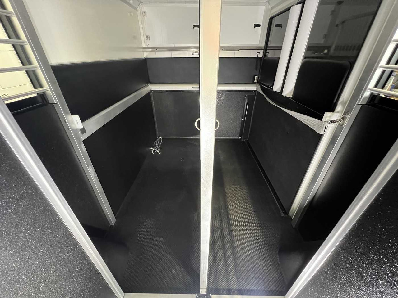 تأجير RENAULT Master Haras STX 3-Sitzer LKW RENAULT Master Haras STX 3-Sitzer LKW: صورة 15