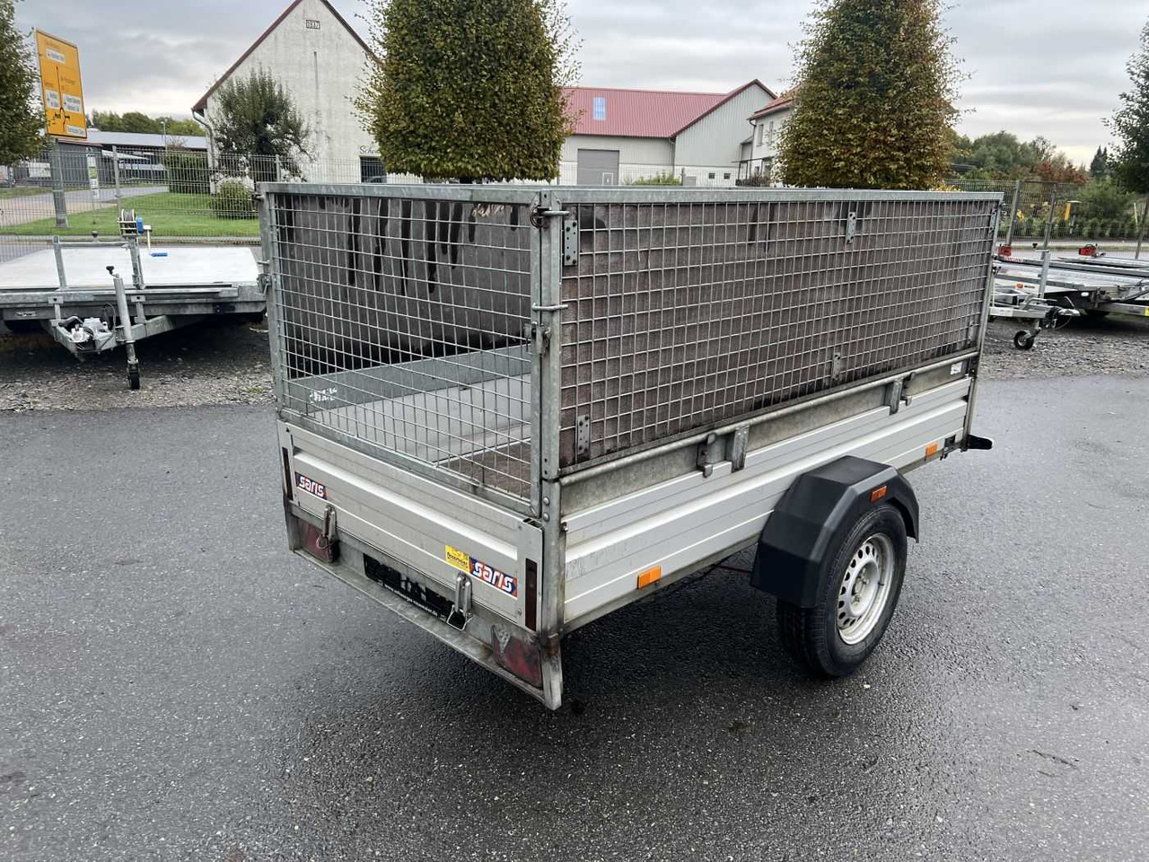 SARIS BMG135V McAlu Compact Gitter Kastenanhänger gebr - مقطورة عربة: صورة 3 SARIS BMG135V McAlu Compact Gitter Kastenanhänger gebr - مقطورة عربة: صورة 3