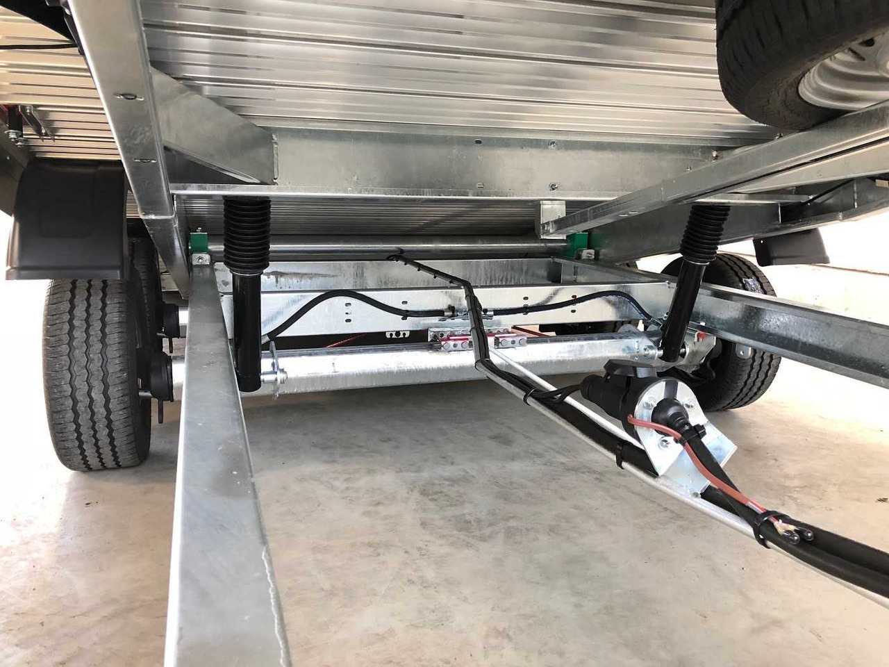 تريلا نقل سيارات للبيع  VEZEKO Imola 35.47 Autotransporter: صورة 8