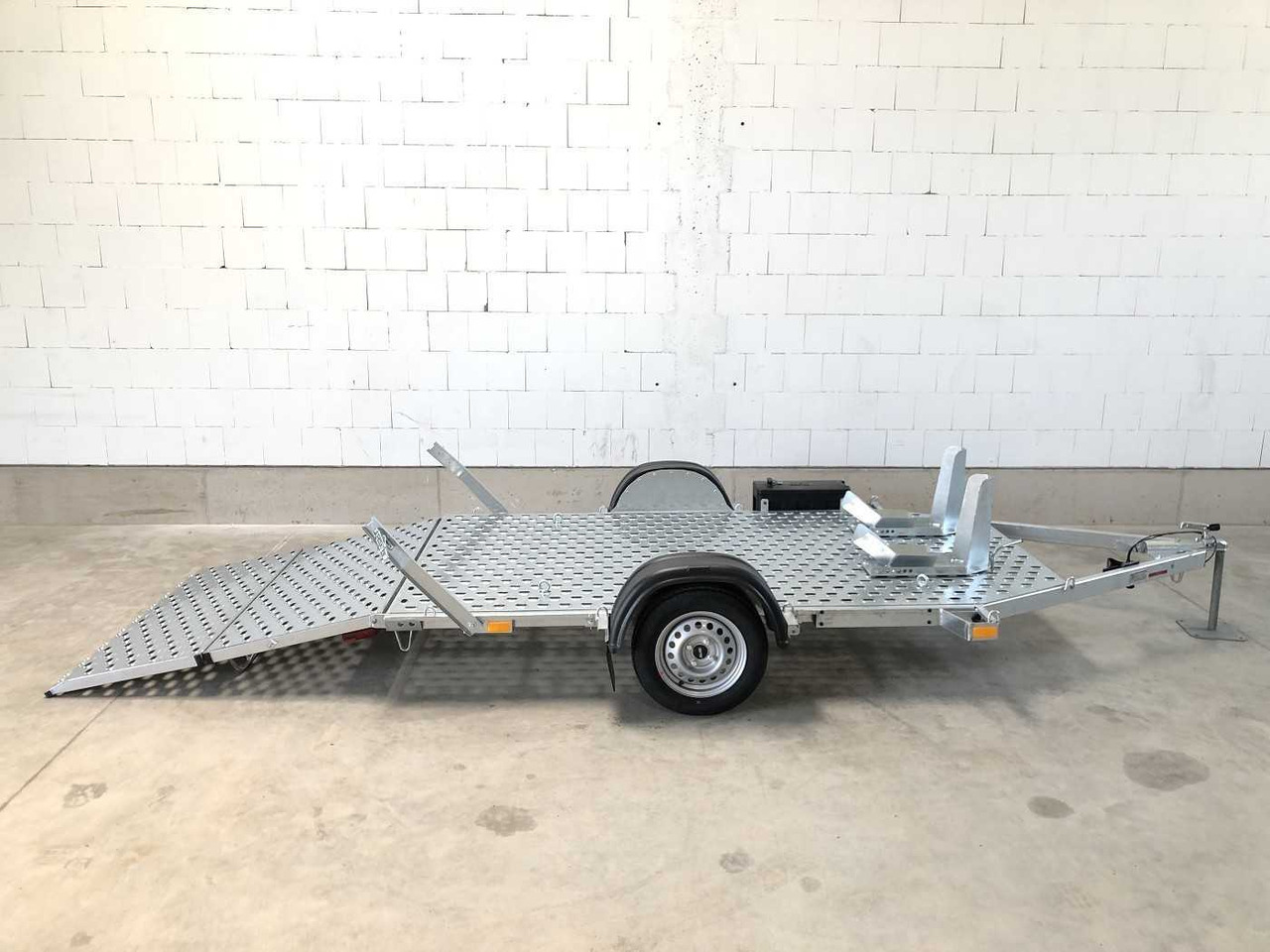VEZEKO Motovan B 08+Box Motorradanhänger - مقطورة دراجة نارية: صورة 2 VEZEKO Motovan B 08+Box Motorradanhänger - مقطورة دراجة نارية: صورة 2