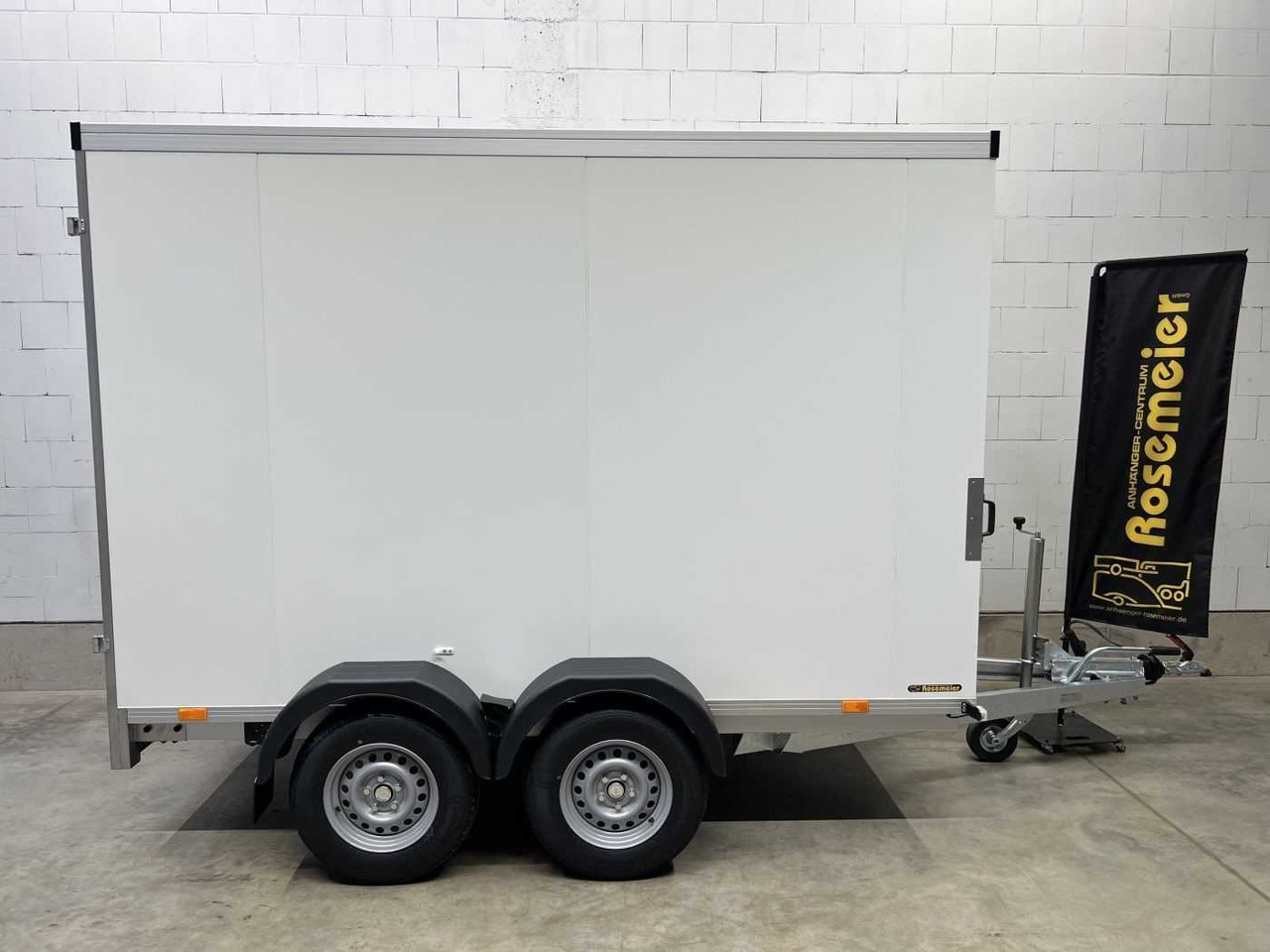 VEZEKO TK B 27.30 Kofferanhänger - مقطورة بصندوق مغلق: صورة 2 VEZEKO TK B 27.30 Kofferanhänger - مقطورة بصندوق مغلق: صورة 2